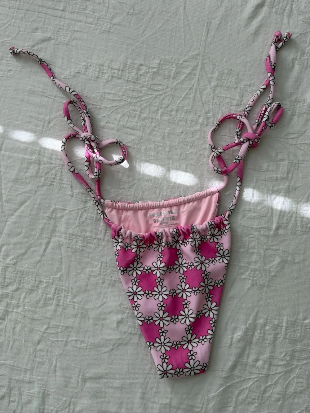 NWOT Frankie's Bikinis Tia Terry Daisy String Bikini Bottom